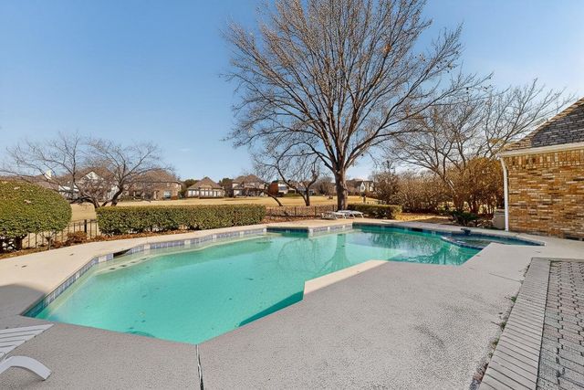 2648 Brookside Drive, Irving, TX 75063