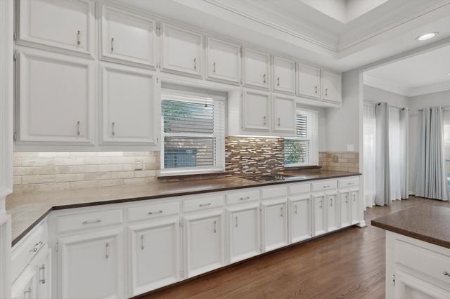 2648 Brookside Drive, Irving, TX 75063