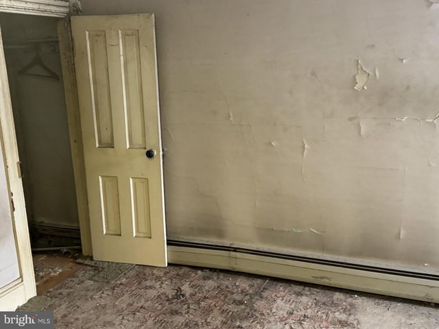 1322 E PINE ST, Mahanoy City, PA 17948