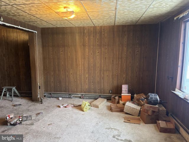 1322 E PINE ST, Mahanoy City, PA 17948