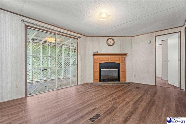 3625 Summertree Dr., Florence, SC 29506
