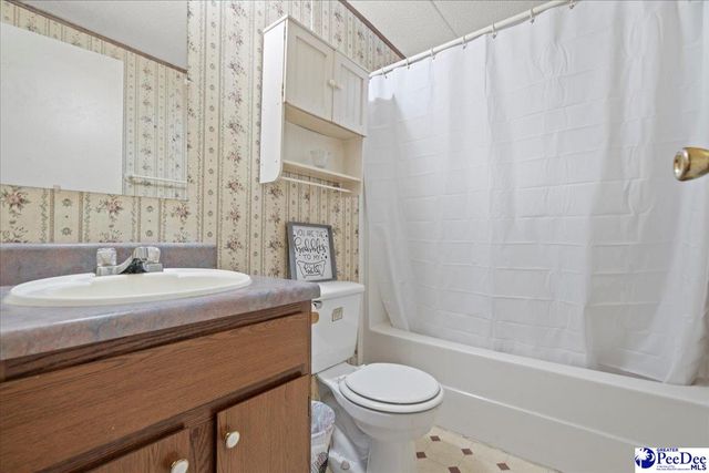 3625 Summertree Dr., Florence, SC 29506