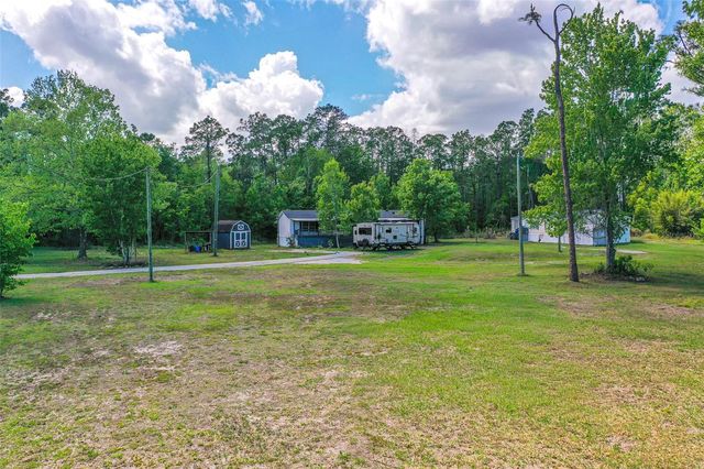 17822 COMMONWEALTH AVENUE N, Polk City, FL 33868