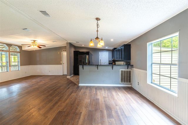 17822 COMMONWEALTH AVENUE N, Polk City, FL 33868