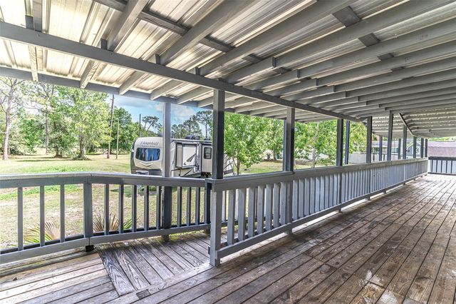 17822 COMMONWEALTH AVENUE N, Polk City, FL 33868