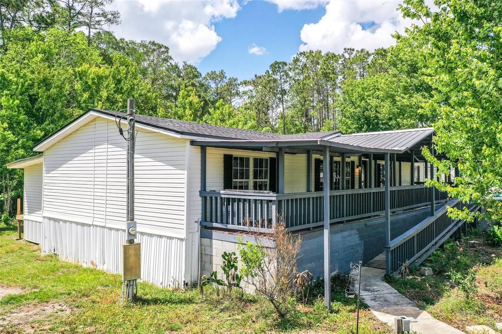 17822 COMMONWEALTH AVENUE N, Polk City, FL 33868