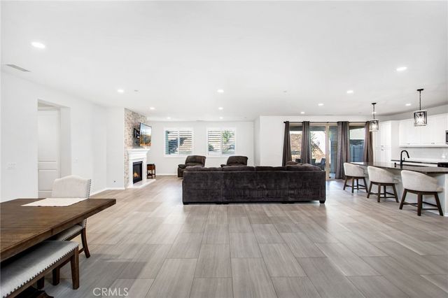 30616 Aspen Glen, Murrieta, CA 92563