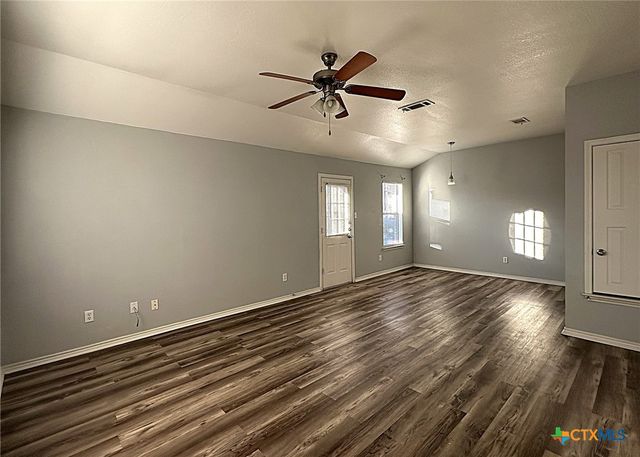 2710 Ashley Drive 2712, Copperas Cove, TX 76522