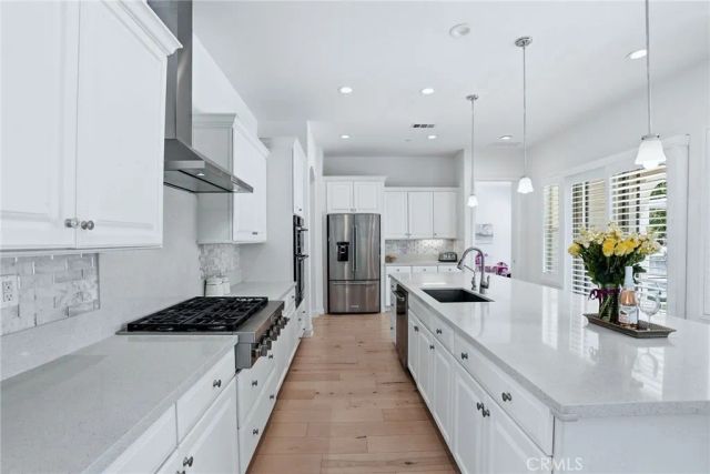 24364 W Clear Creek, West Hills, CA 91304