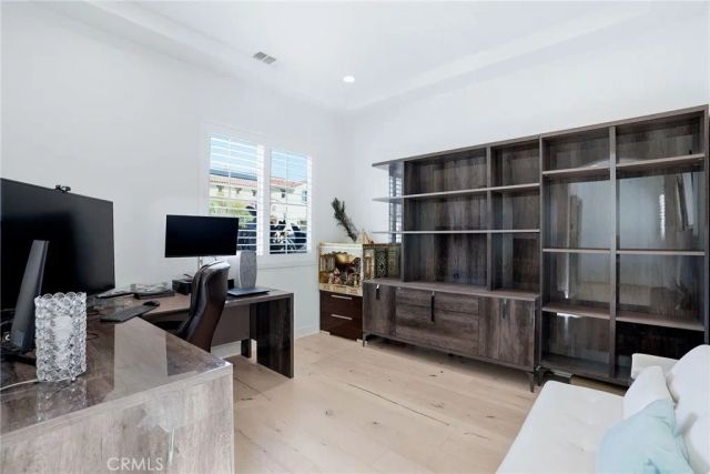 24364 W Clear Creek, West Hills, CA 91304