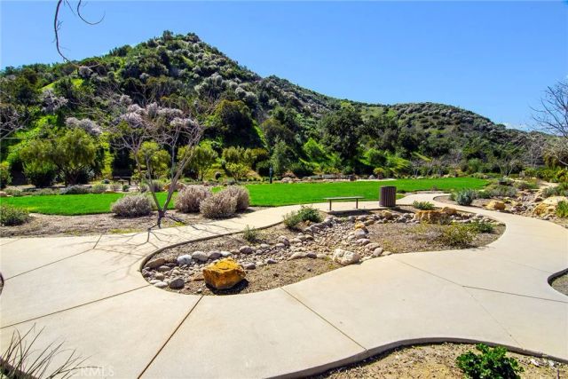 24364 W Clear Creek, West Hills, CA 91304