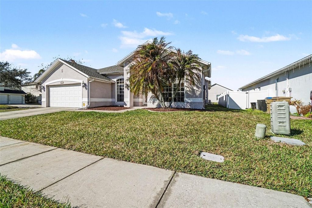 Image 3 of property listing at 2716 WORTHAM LANE, Kissimmee, FL 34744