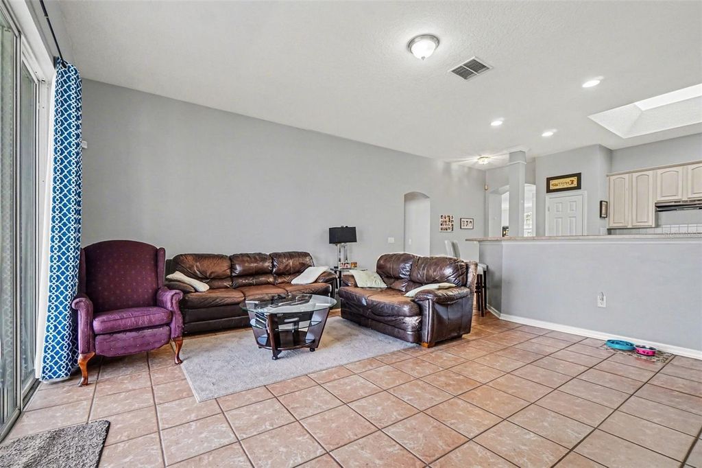 Image 7 of property listing at 2716 WORTHAM LANE, Kissimmee, FL 34744