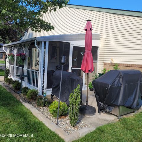 14B Penwood Drive 54A, Whiting, NJ 08759