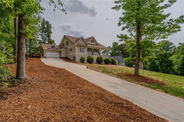 15004 Beacon Ridge Drive, Seneca, SC 29678
