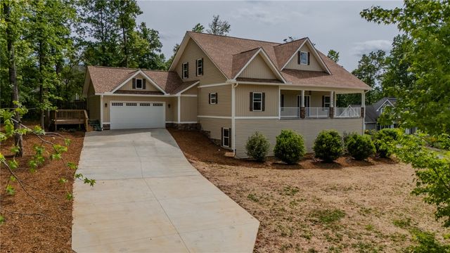 15004 Beacon Ridge Drive, Seneca, SC 29678