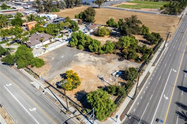 10899 Oleander Avenue, Fontana, CA 92335