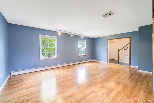 207 Butter Hill Drive, New Windsor, NY 12553