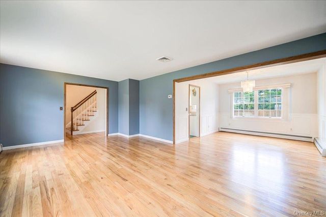 207 Butter Hill Drive, New Windsor, NY 12553