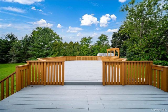 207 Butter Hill Drive, New Windsor, NY 12553
