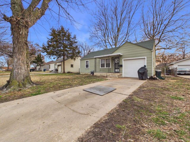 2735 S Classen St, Wichita, KS 67216
