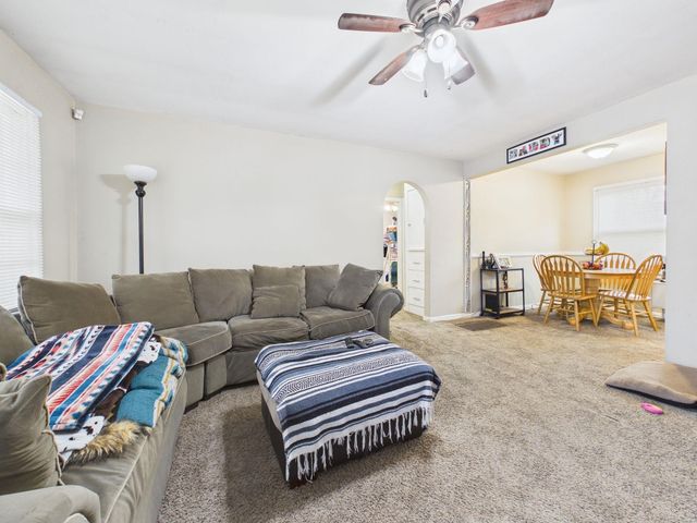 2735 S Classen St, Wichita, KS 67216