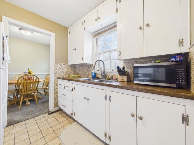 2735 S Classen St, Wichita, KS 67216