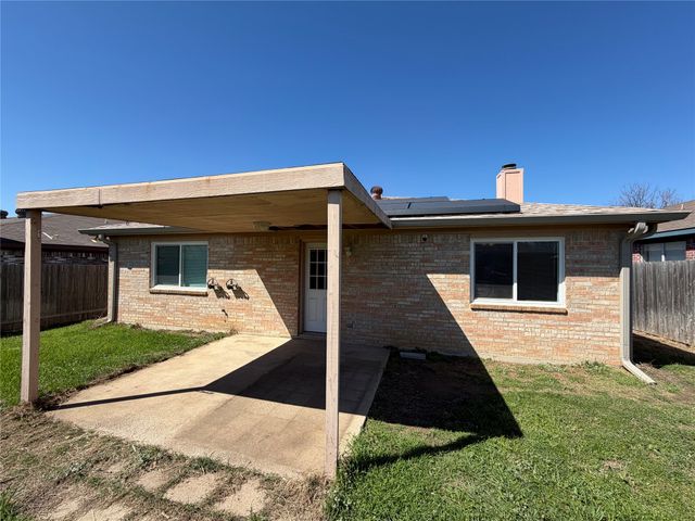 6436 Stonewater Bend Trail, Fort Worth, TX 76179