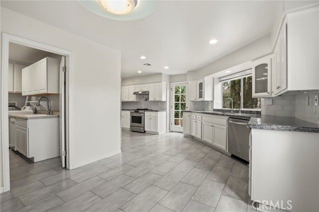 272 Manzanita, Thousand Oaks, CA 91361