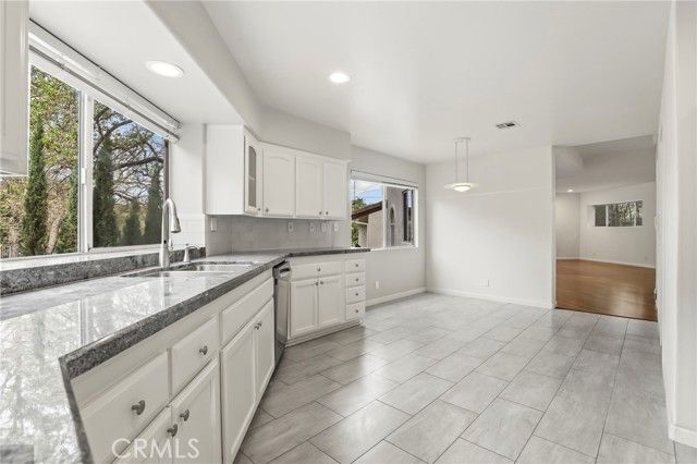 272 Manzanita, Thousand Oaks, CA 91361