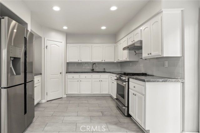 272 Manzanita, Thousand Oaks, CA 91361