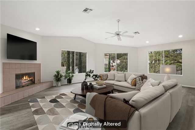 272 Manzanita, Thousand Oaks, CA 91361