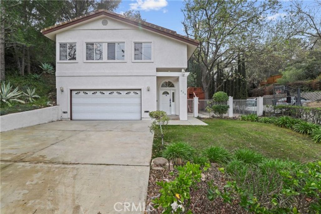 272 Manzanita, Thousand Oaks, CA 91361