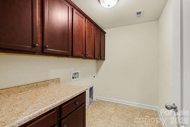 502 Alucio Court, Matthews, NC 28104