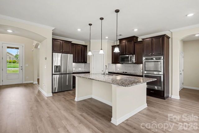 502 Alucio Court, Matthews, NC 28104