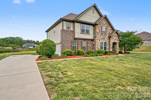 502 Alucio Court, Matthews, NC 28104