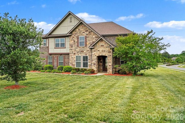 502 Alucio Court, Matthews, NC 28104