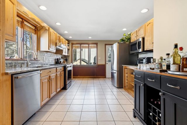 59 Cherry St, Malden, MA 02148