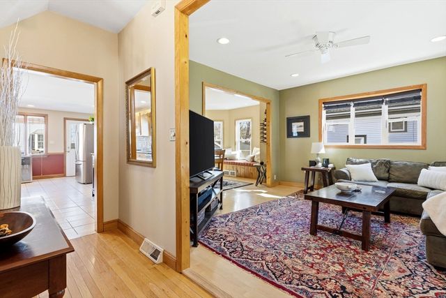 59 Cherry St, Malden, MA 02148