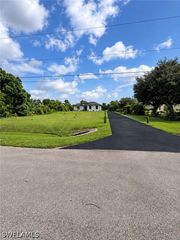 3789 35th AVE NE, Naples, FL 34120