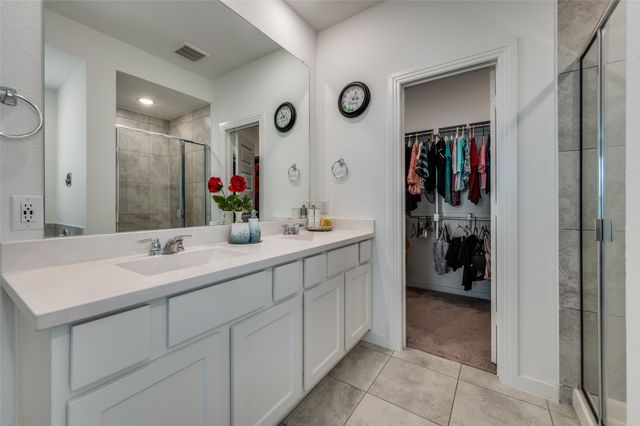 1520 Gelding Drive, Aubrey, TX 76227