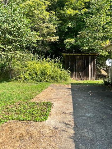 875 Upper Craney Road, Morehead, KY 40351