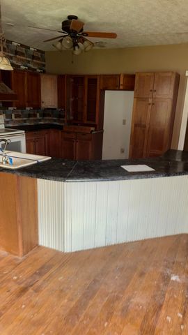 875 Upper Craney Road, Morehead, KY 40351