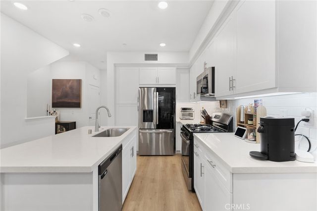 16432 Whittier Boulevard 2, Whittier, CA 90603