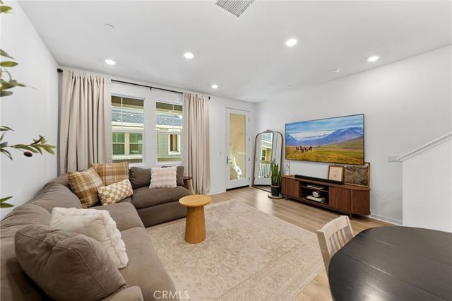 16432 Whittier Boulevard 2, Whittier, CA 90603