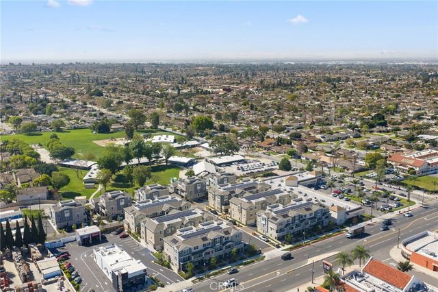 16432 Whittier Boulevard 2, Whittier, CA 90603