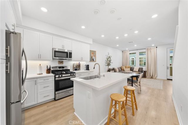 16432 Whittier Boulevard 2, Whittier, CA 90603