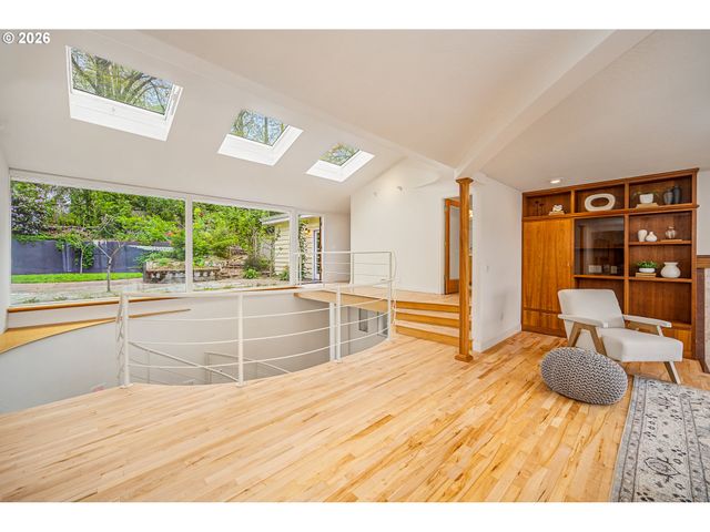 2540 LINCOLN St, Eugene, OR 97405