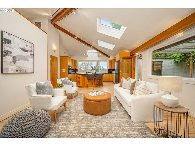 2540 LINCOLN St, Eugene, OR 97405