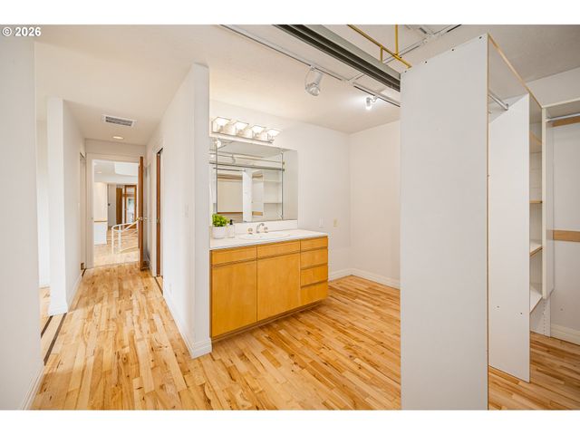 2540 LINCOLN St, Eugene, OR 97405